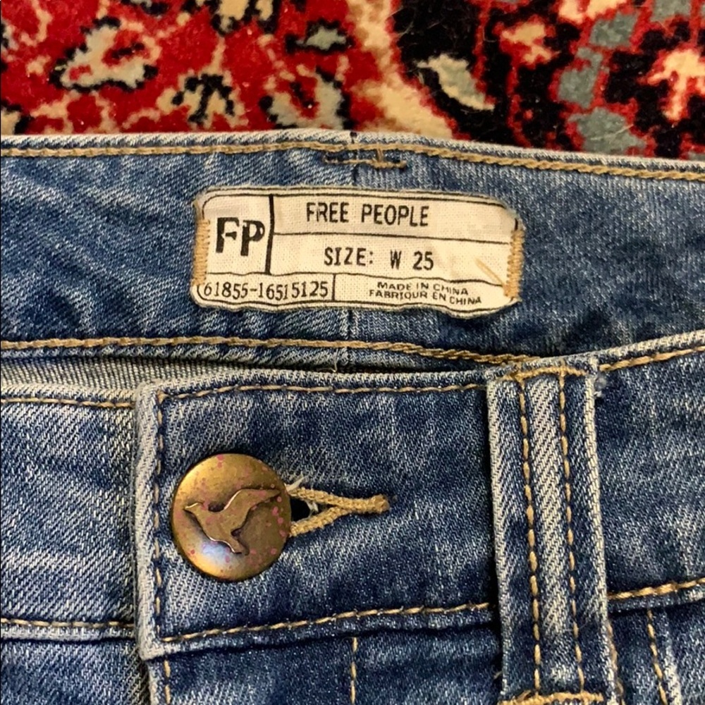 70’s inspired flares. Those pockets! ♥️ - Picture 2 of 5